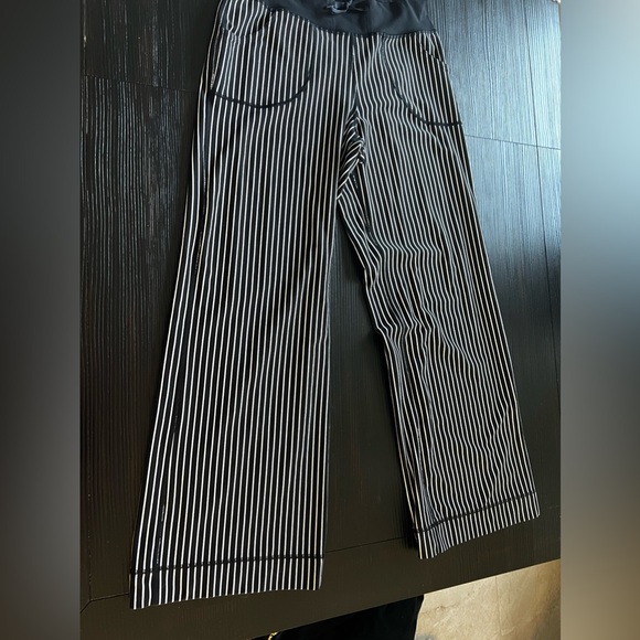 Lululemon pants - Picture 3 of 3
